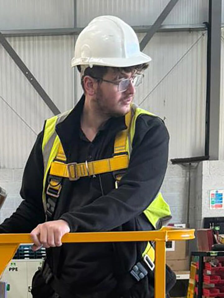 Jason, Electrician